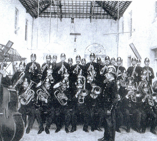 Cincinato Souza - Banda Bombeiros Pará 1904 (blog do Coronel Roberto).jpg