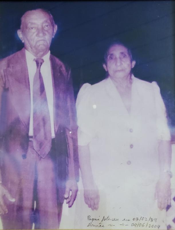 Fotografia de José Gonçalves Martins e sua esposa (Ca. 1985).